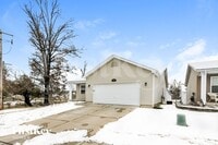 Building Photo - 100 Eisenhower Dr