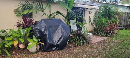 Building Photo - 1568 NE 45th St