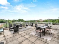 Building Photo - Great 2 Bed / 1 Bath Apartment near Embass...