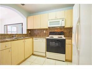 Building Photo - 626 SW 106th Ave