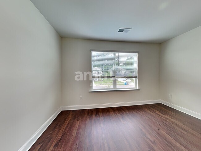 Building Photo - 609 Rivermist Drive