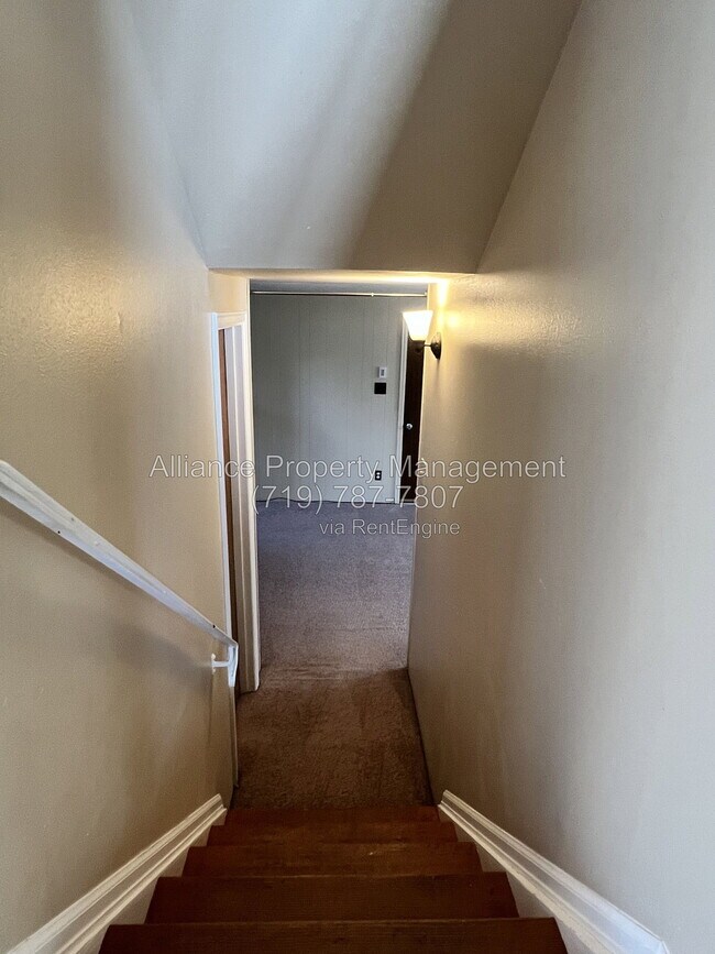 Building Photo - 1345 Pike Dr