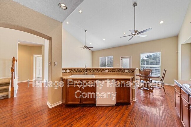 Building Photo - 146 Lindseys Cove