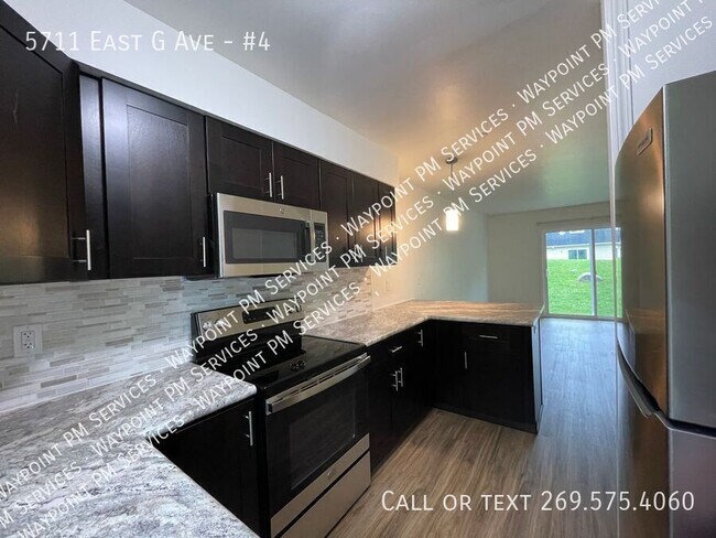 Primary Photo - 5711 E G Ave