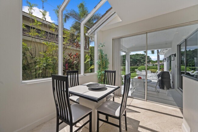 Building Photo - 2587 Muir Cir