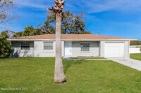 Building Photo - 1376 23rd Pl SW