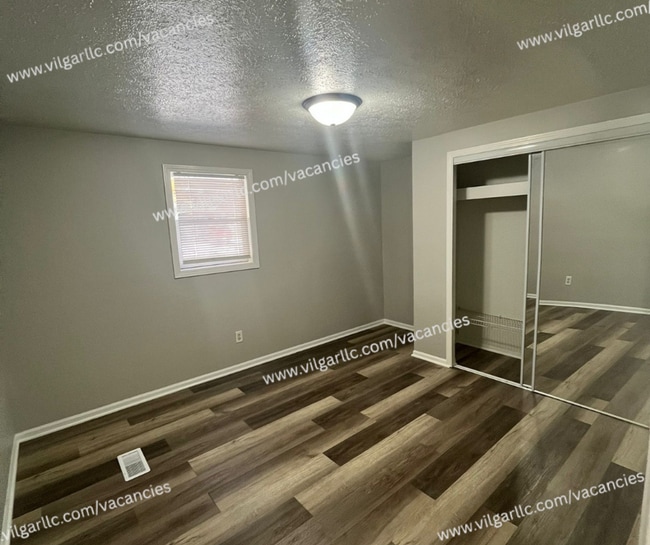 Building Photo - 11-11 McKinley Ave