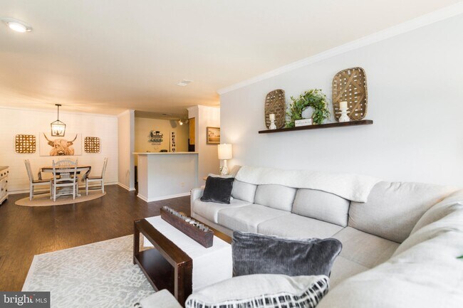 Building Photo - 7511 Ashby Ln