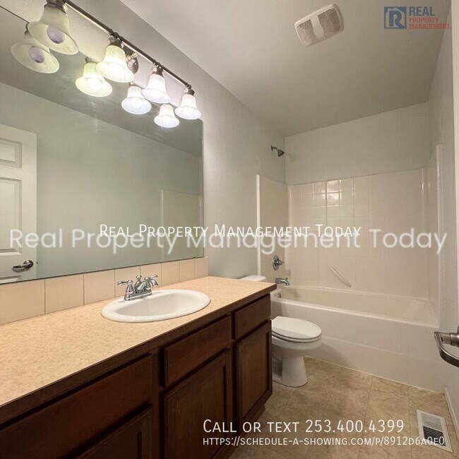 Building Photo - 18107 15th Avenue E