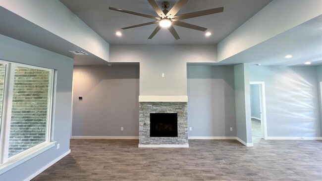 Building Photo - 17611 Natalie Ct