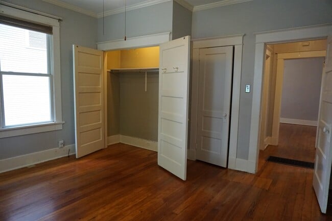 Building Photo - 2086 Lee Pl