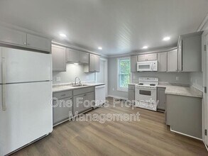 Building Photo - 16 N Jones St
