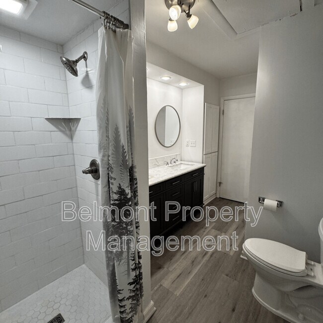 Building Photo - 23960 Willowbrook Dr