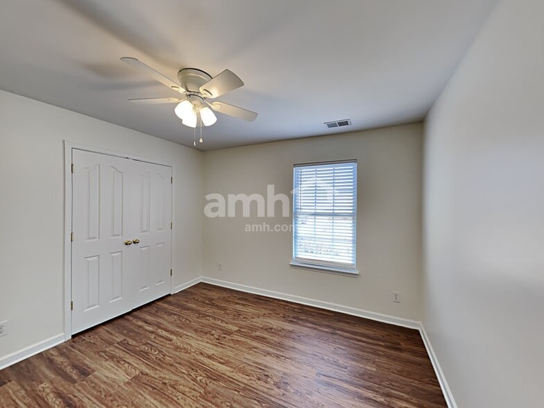 Building Photo - 2005 Brook Valley Run