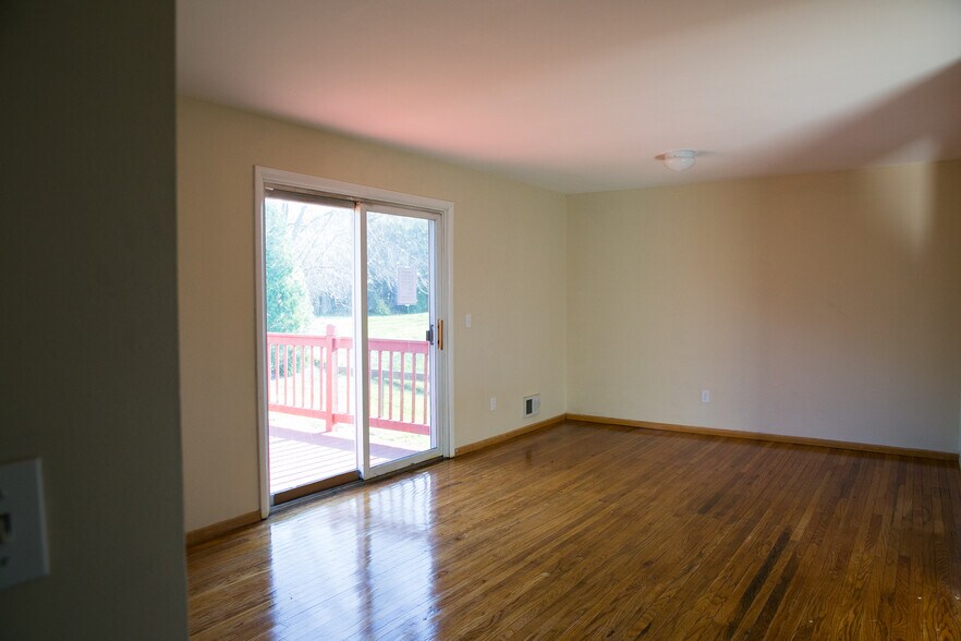 Living Room 1 - 244 Vollmer Pkwy