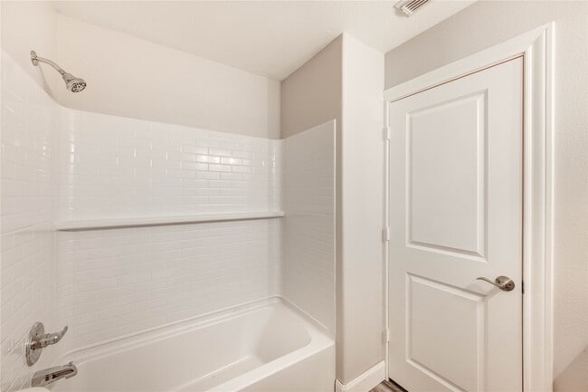 Building Photo - 1810 Adobe Stone Dr