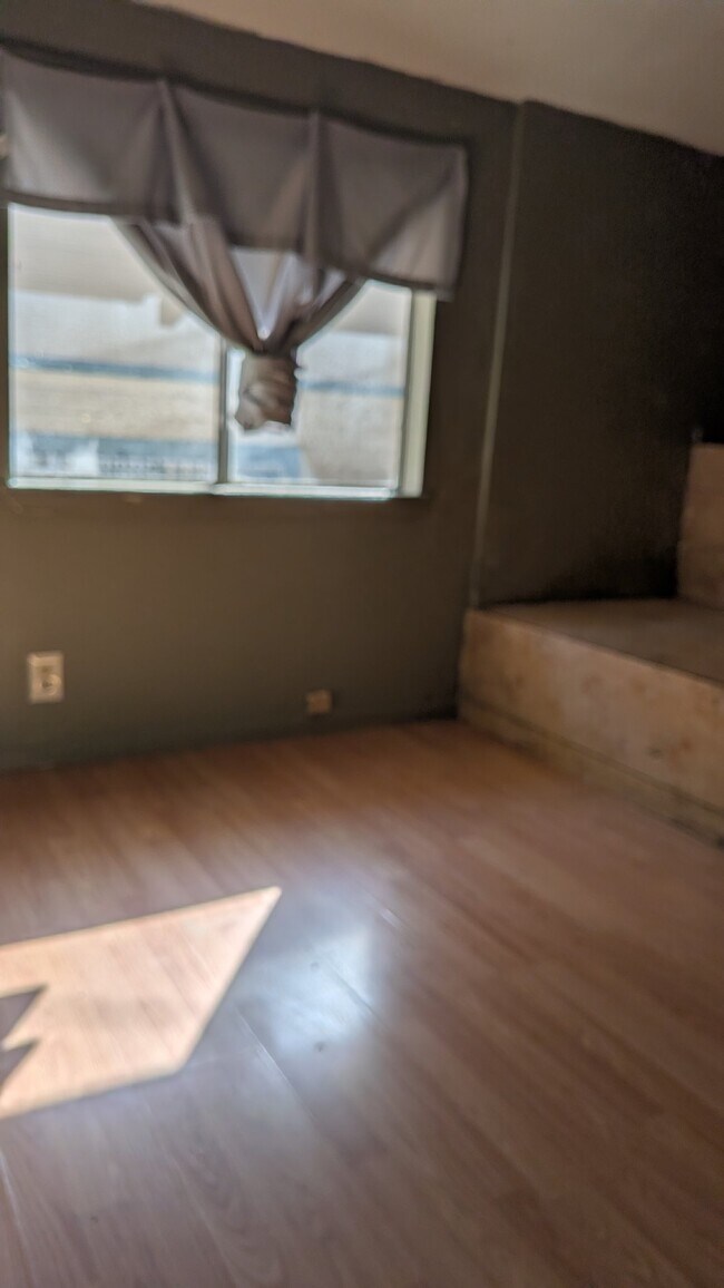 Building Photo - 1708 41st Ave