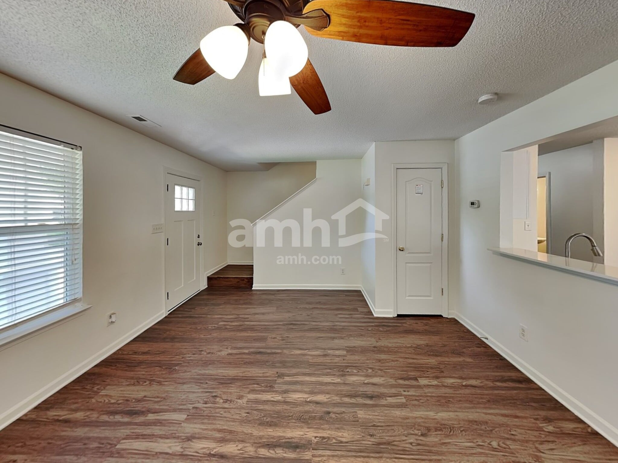 Building Photo - 147 Peterborough Dr