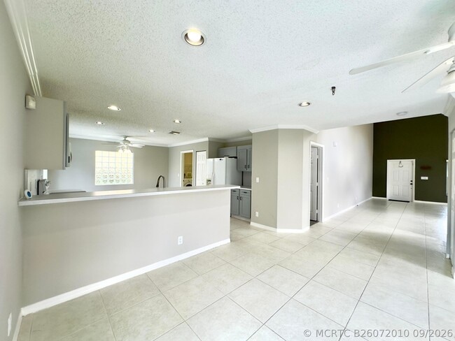 Building Photo - 1118 Fosters Mill Dr