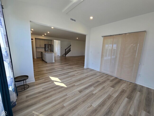 Building Photo - 5128 Summerton St