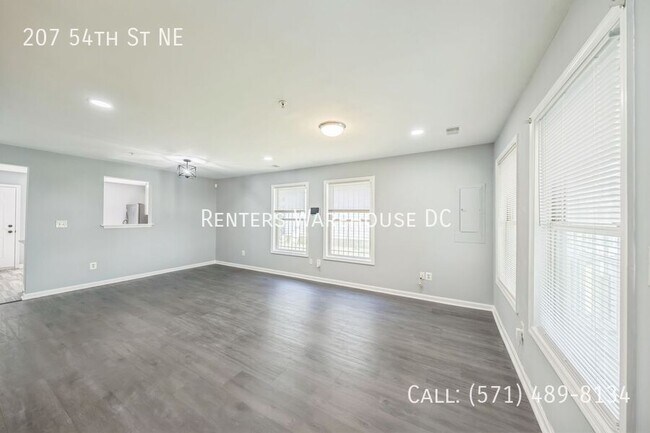 Building Photo - 207 54th St NE