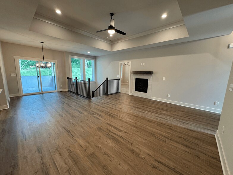 Building Photo - 1613 SW Hedgewood Ln