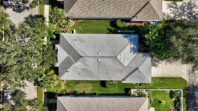 Building Photo - 7865 15th Ln