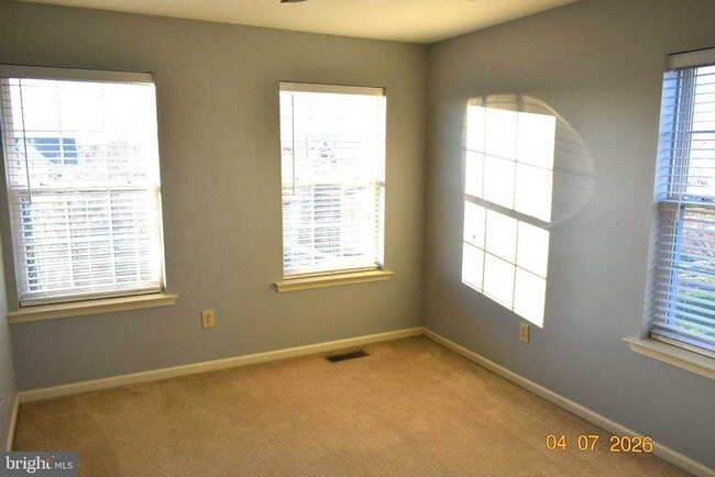 Building Photo - 1244 Rosemont Terrace