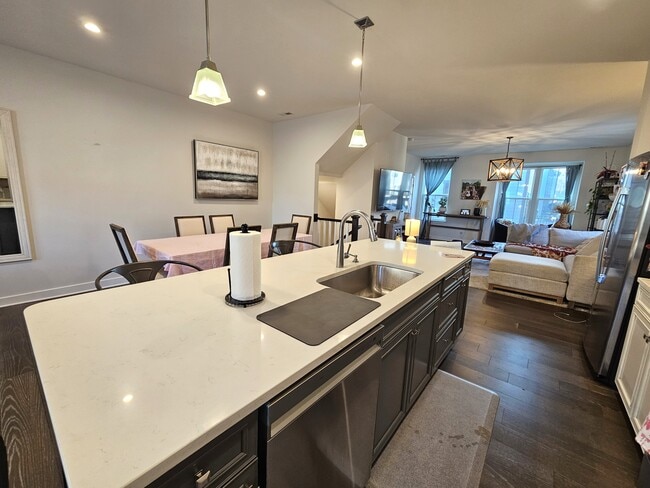 Building Photo - 15 Stinson Rd