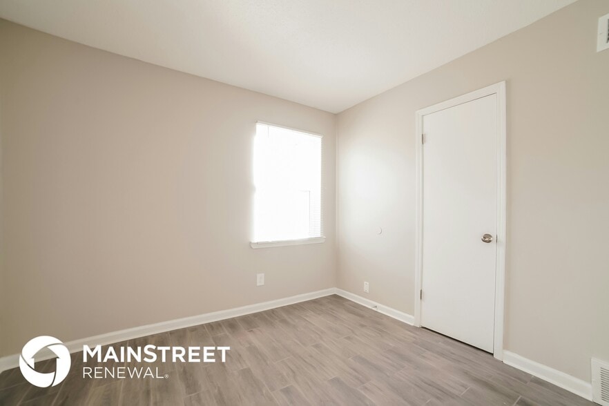 Building Photo - 6320 Valleybrook Cove