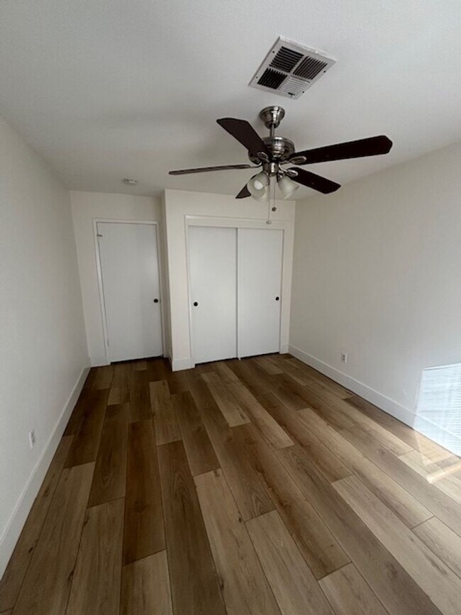 Building Photo - 817 Quail Ln