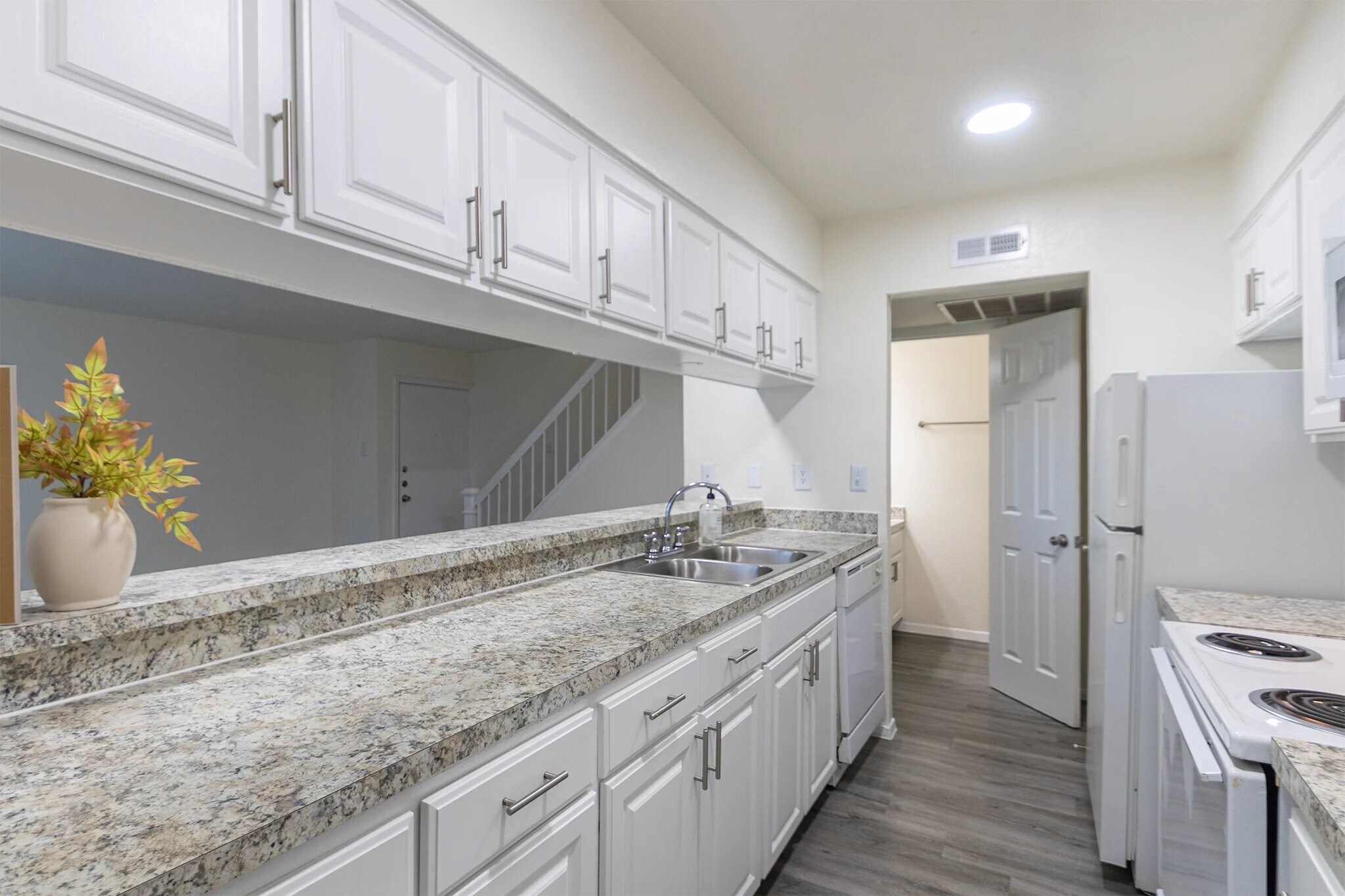 Building Photo - 6251 Melody Ln