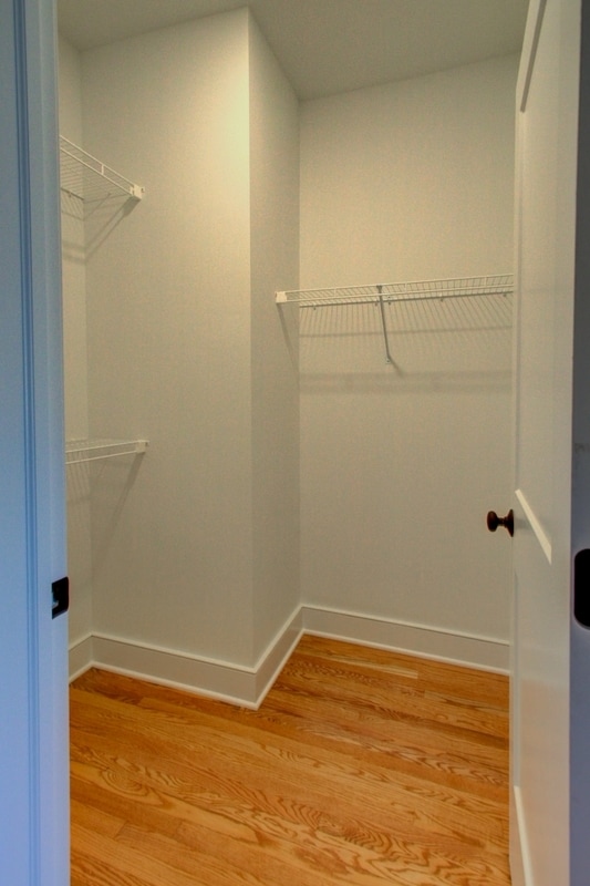 Building Photo - 796 Long Ln