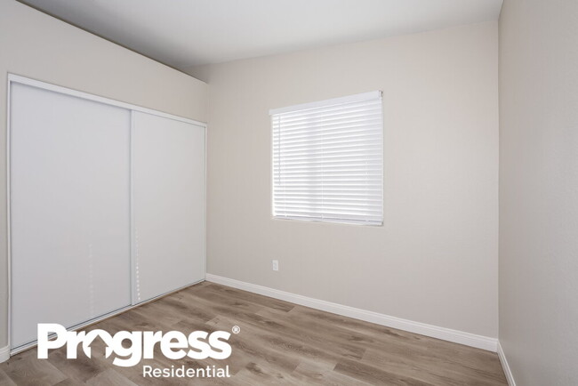 Building Photo - 5238 Olive Dale Ct