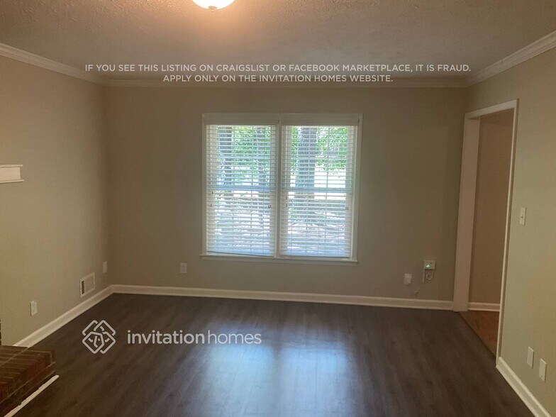 Building Photo - 110 Woodsong Dr