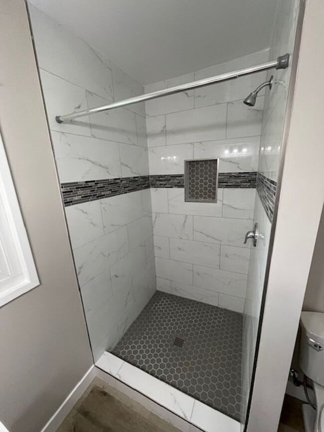 Building Photo - ***COMING SOON***  Beautifully Remodeled 3-Bedroom Home in Prime La Habra Location