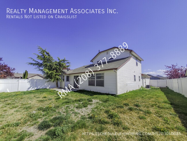 Building Photo - 17659 Monarch Way