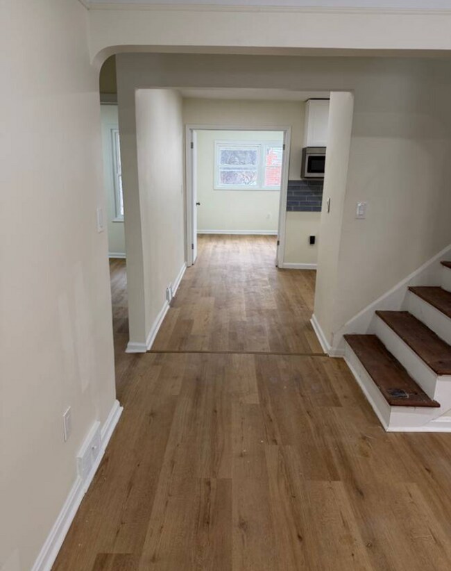 Building Photo - 20215 Sunset Dr