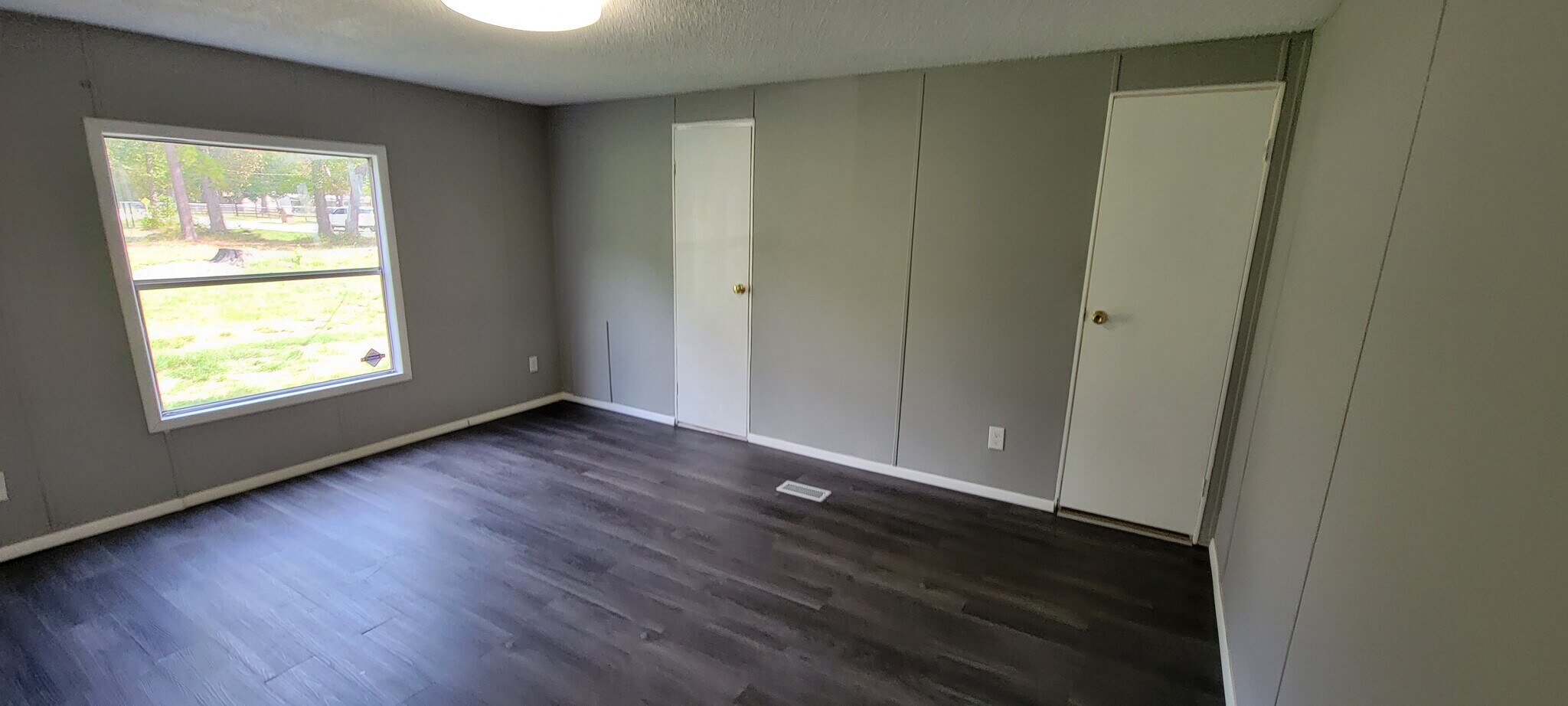 Building Photo - 23047 Cactus Rd