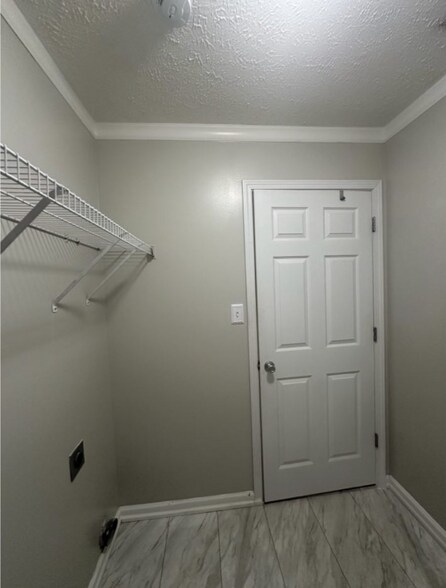 Building Photo - 8245 Frenchorn Ln