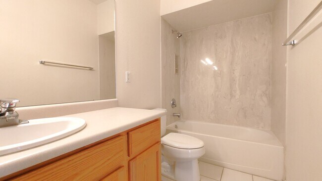 Building Photo - 7123 Luz De La Luna Pl NW