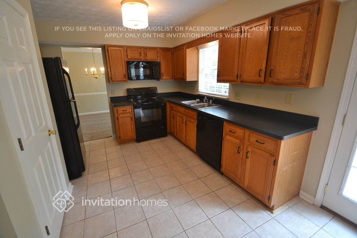 Building Photo - 495 Meadowfield Ct