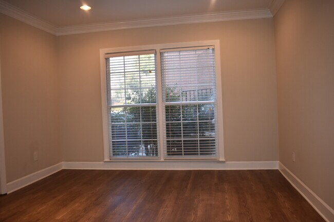 Building Photo - 23 Mt Vernon Cir