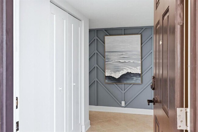 Building Photo - 4401 Gulf of Mexico Dr