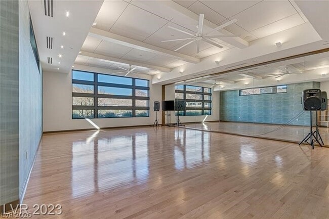 Building Photo - 10 Sun Lily Ln