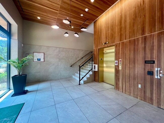 Building Photo - 801 N St NW