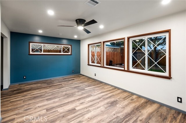 Building Photo - 7424 W 85th St