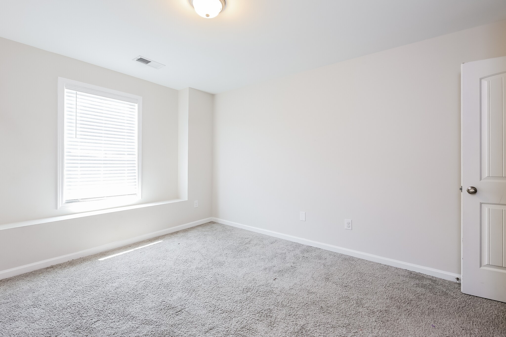 Building Photo - 136 Highland Park Ct