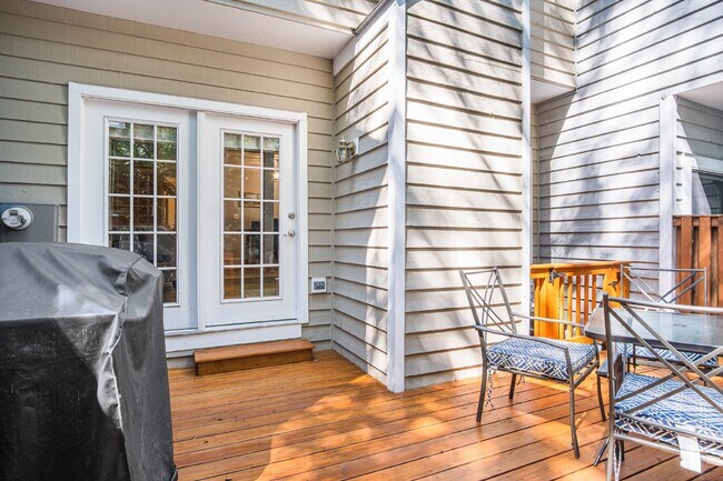 Building Photo - Reston Gem with Modern Touches and Private...