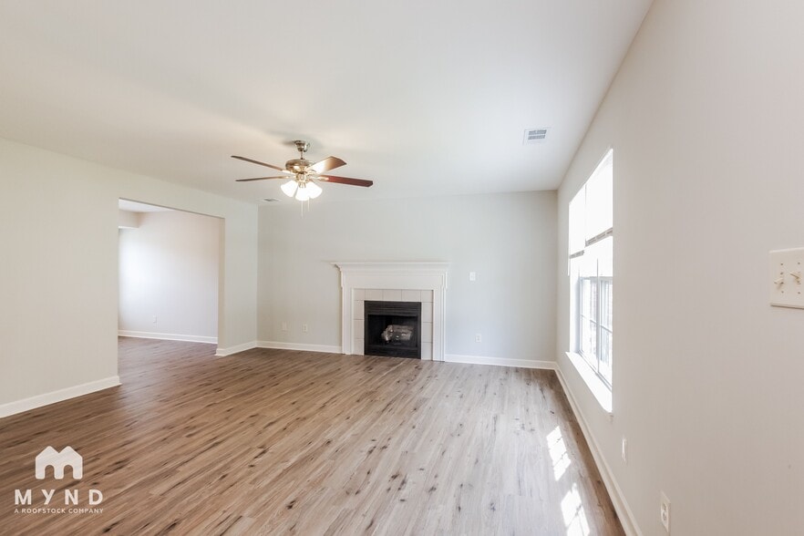 Building Photo - 1020 Alston Hill Dr